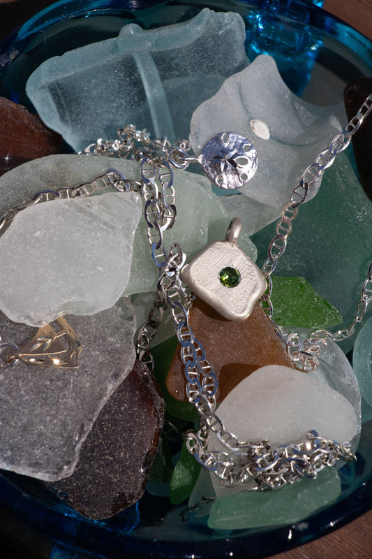 Pendant - Beach Glass Pendant | Sterling Silver & Peridot - Lettuce Goods