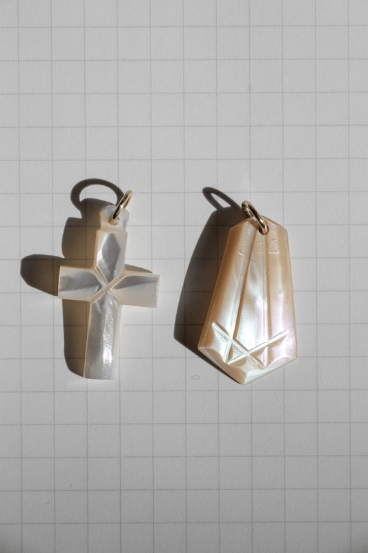 Charm - Mother of Pearl Amulet Charm - 14karatdoll