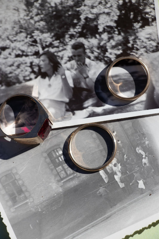 Ring - Vintage 14k Stepped Edge Band Ring - Lettuce Goods