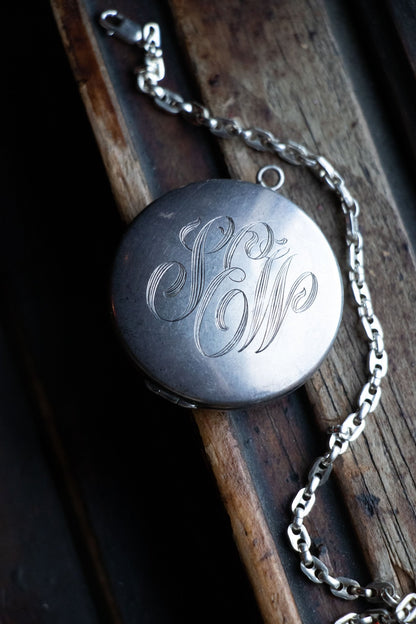 Locket - Art Deco Sterling ‘SEW’ Engraved Locket - Lettuce Goods