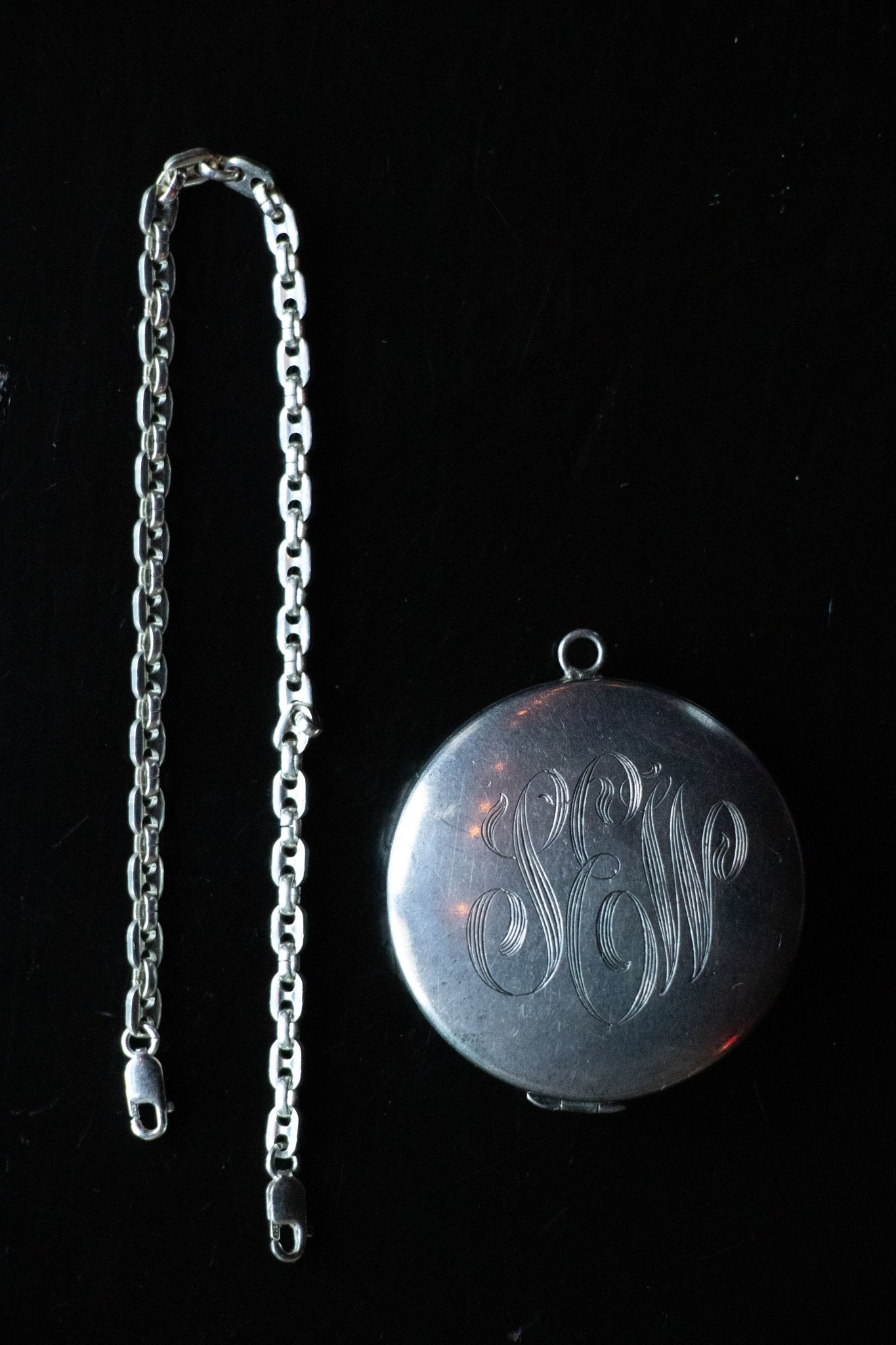 Locket - Art Deco Sterling ‘SEW’ Engraved Locket - Lettuce Goods