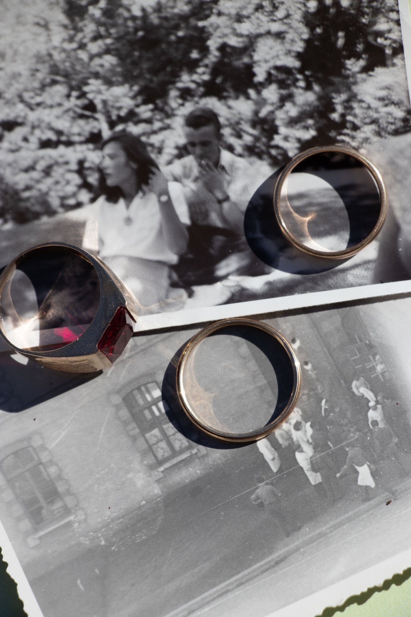 Ring - Vintage 14k Stepped Edge Band Ring - Lettuce Goods