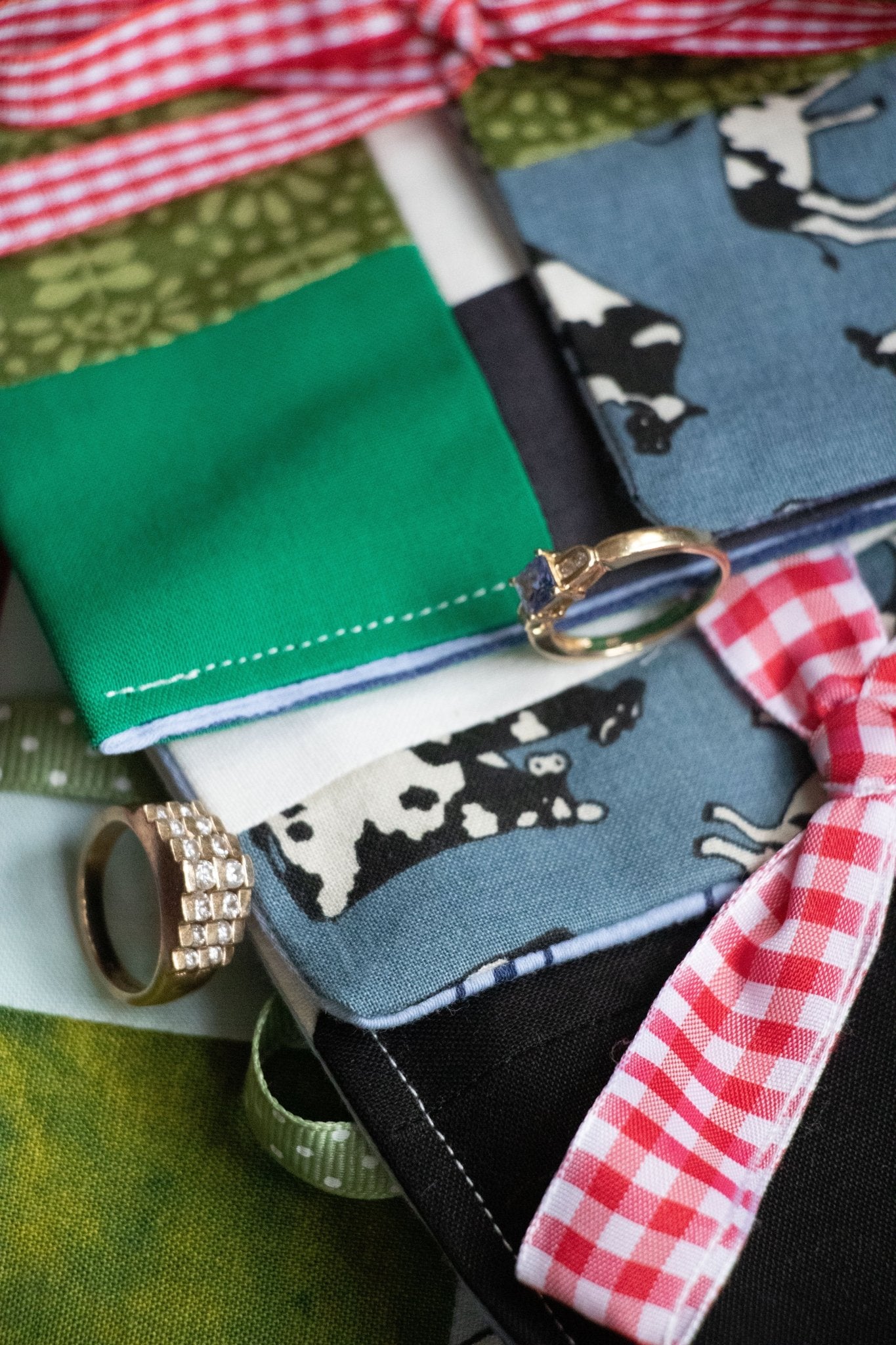 Ring - Vintage 14k Tanzanite & Diamond Ring - Lettuce Goods