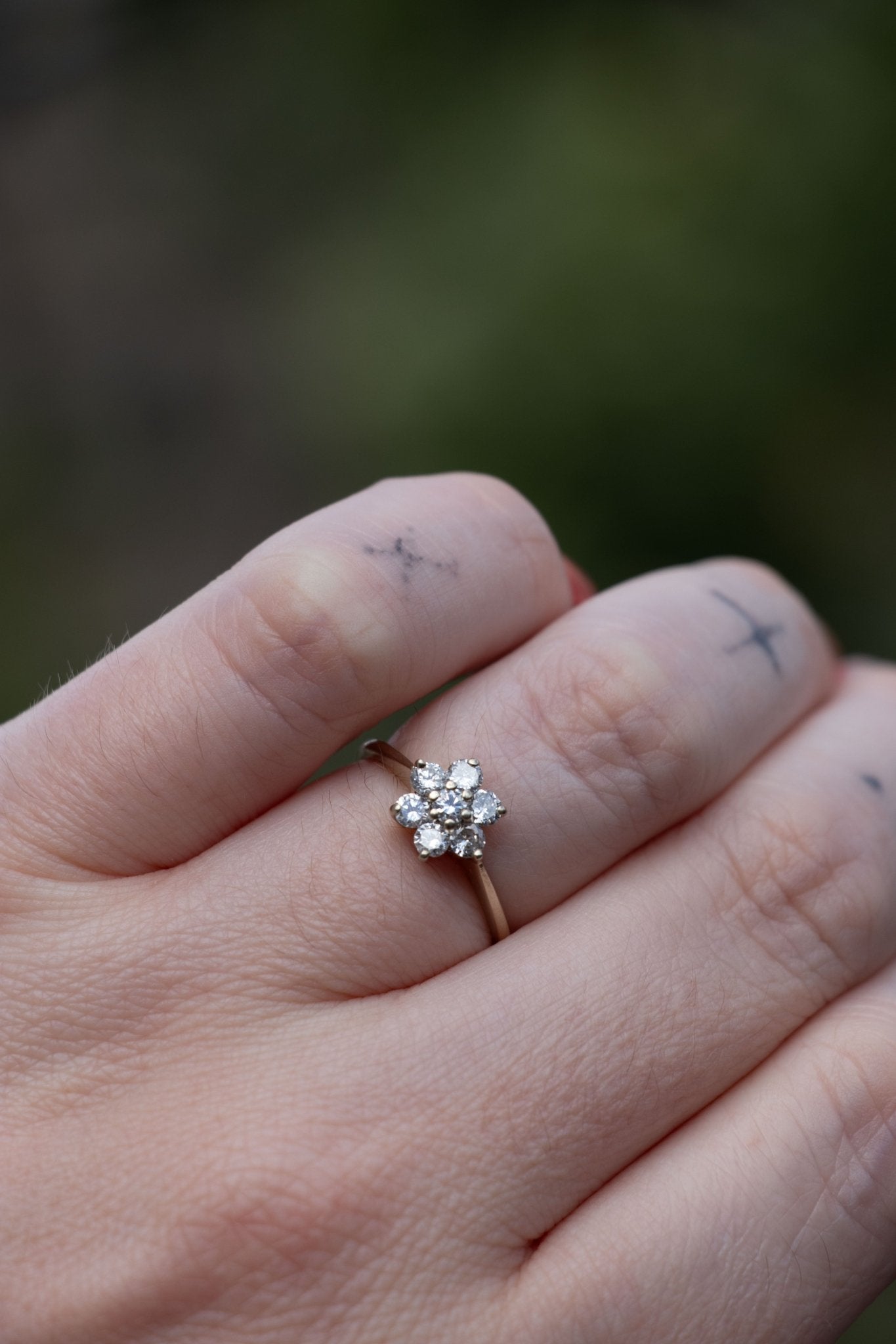 Ring - Vintage 14k Yellow Gold Diamond Flower Ring - Lettuce Goods