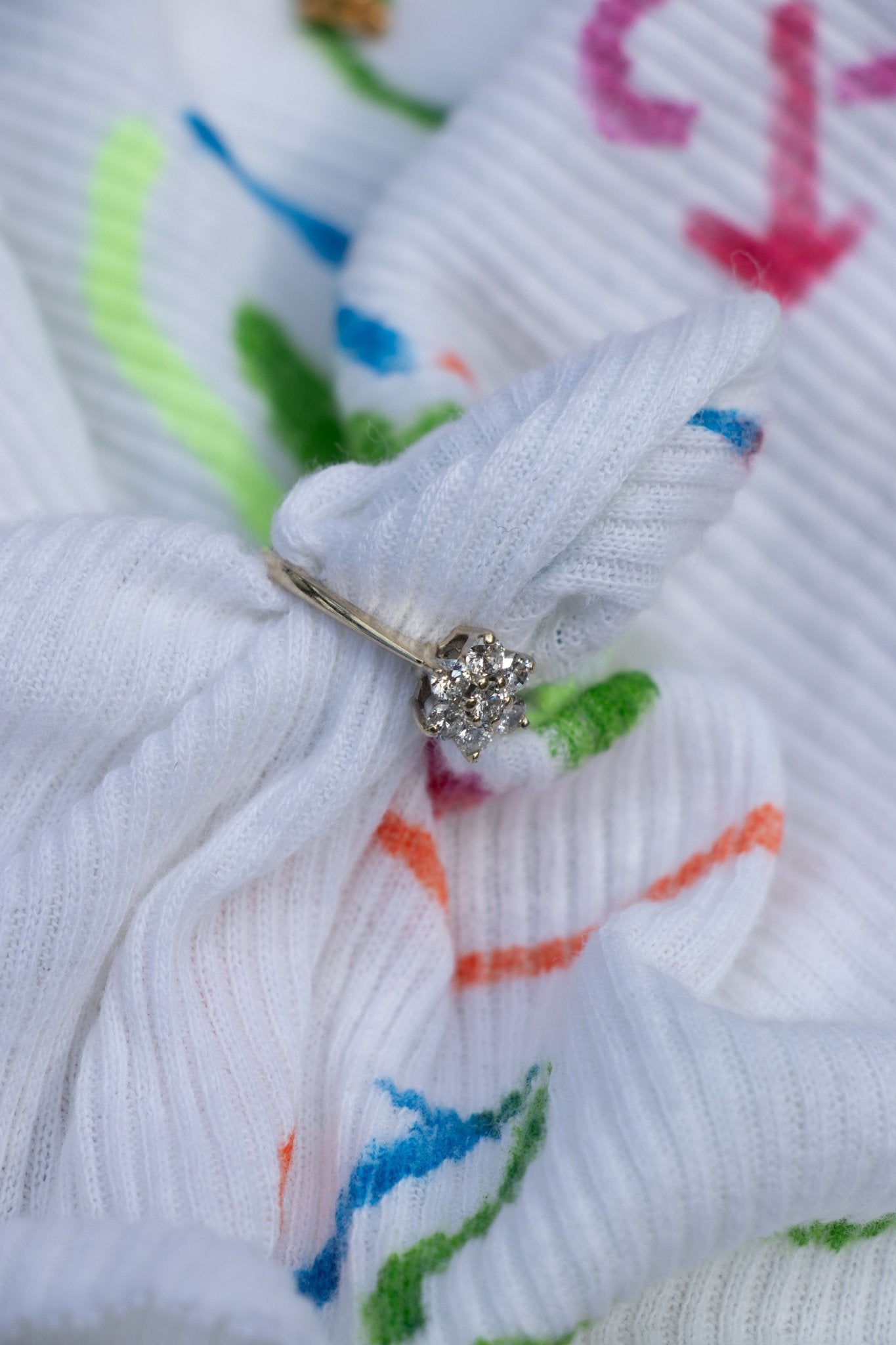 Ring - Vintage 14k Yellow Gold Diamond Flower Ring - Lettuce Goods