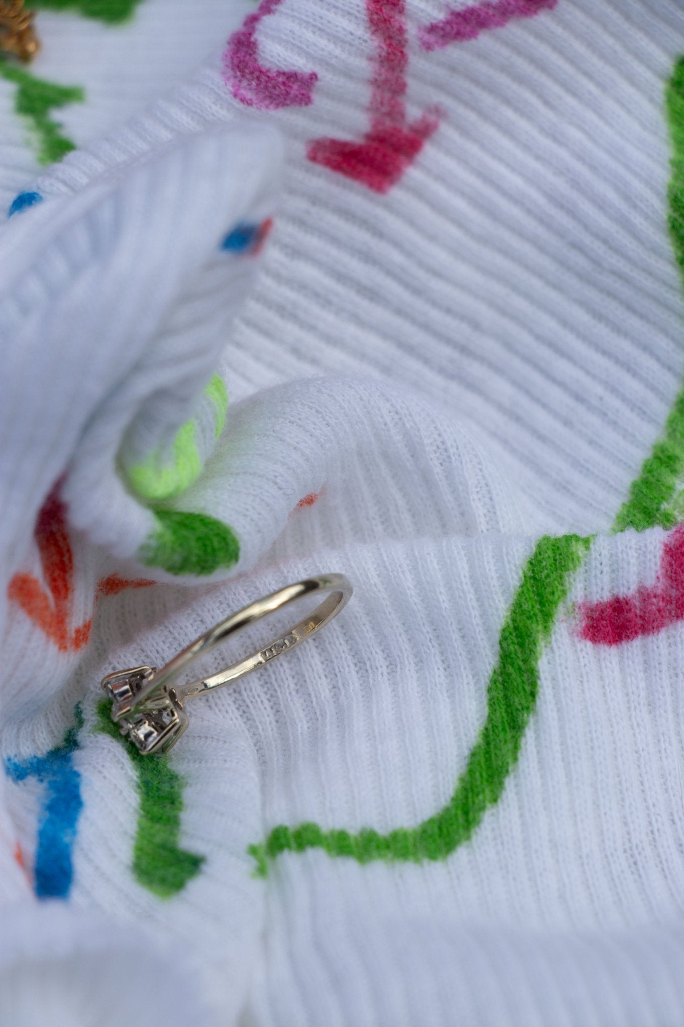 Ring - Vintage 14k Yellow Gold Diamond Flower Ring - Lettuce Goods