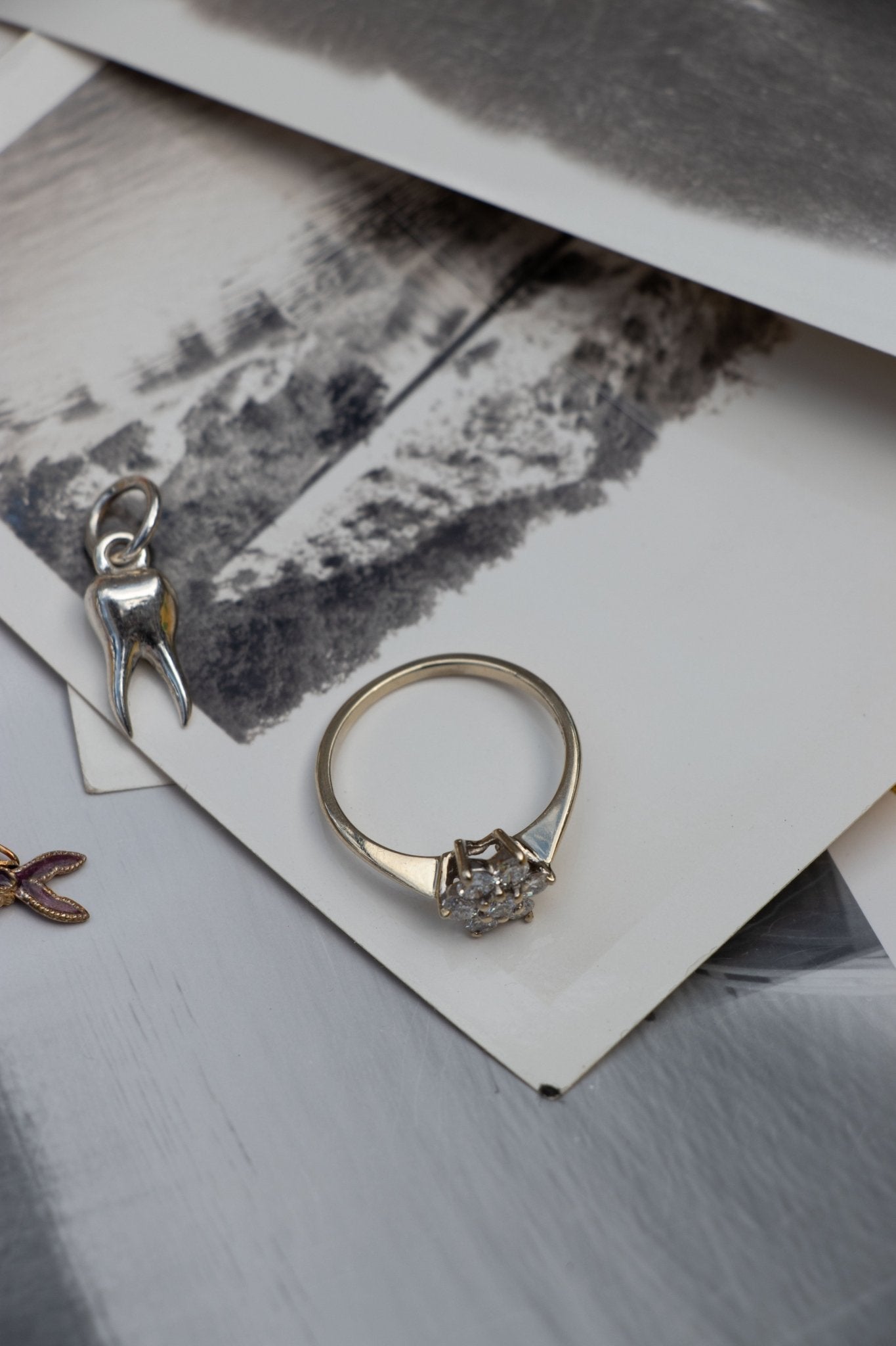 Ring - Vintage 14k Yellow Gold Diamond Flower Ring - Lettuce Goods
