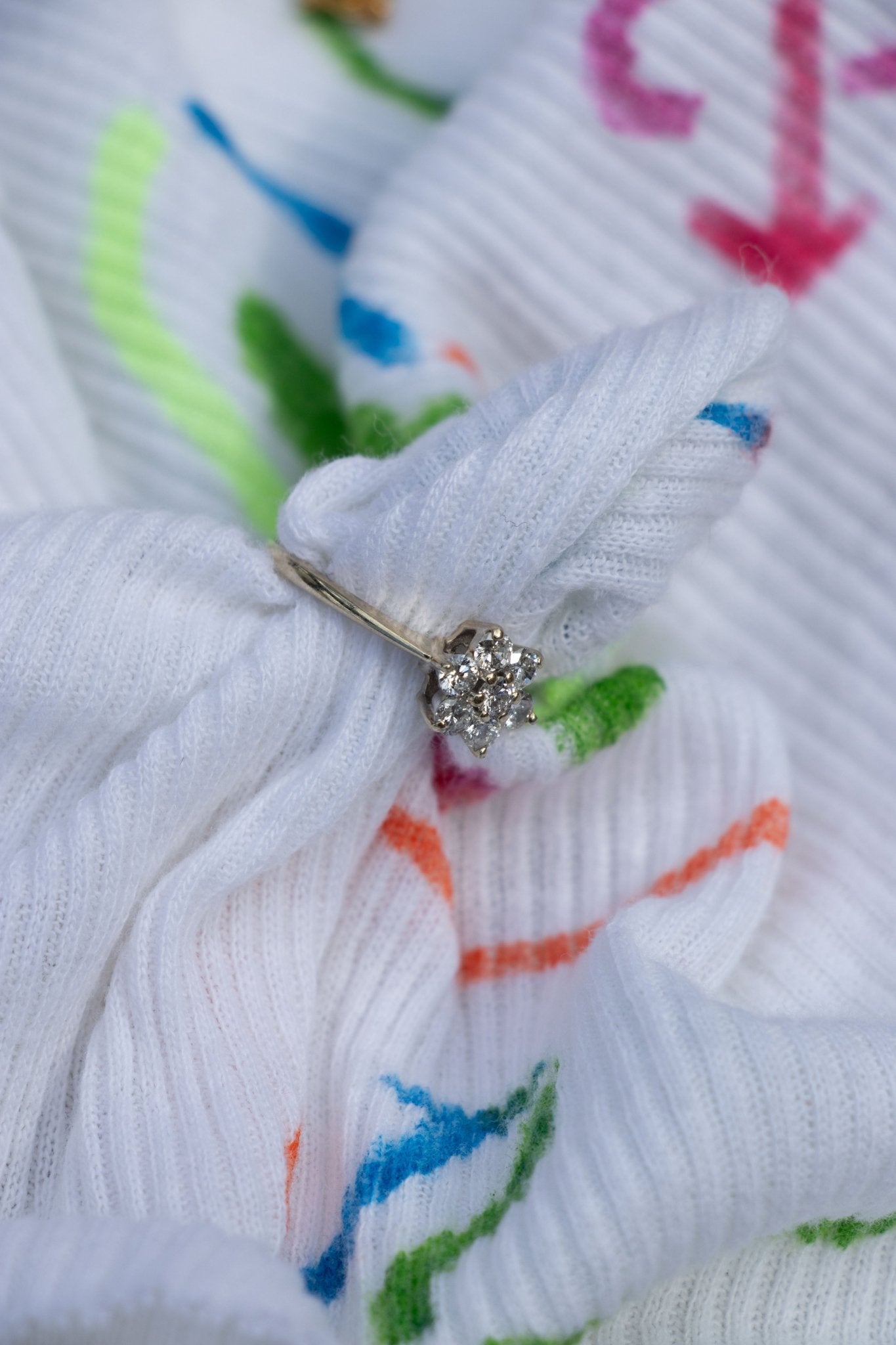 Ring - Vintage 14k Yellow Gold Diamond Flower Ring - Lettuce Goods