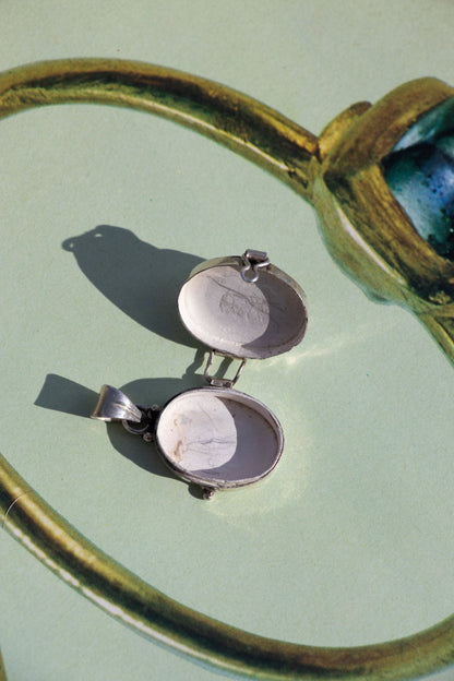 Charm - Vintage Amethyst Sterling Pill Box Pendant - Lettuce Goods