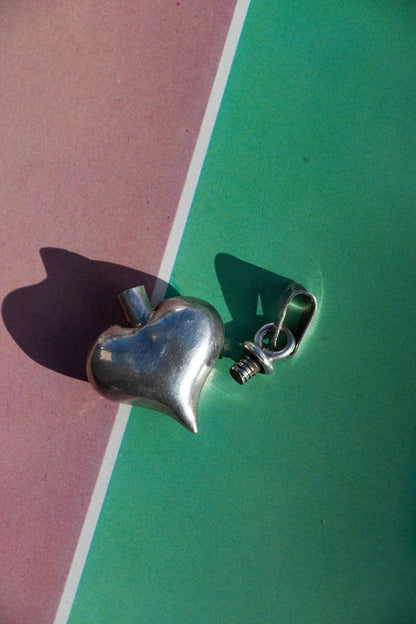 Charm - Vintage Sterling Silver Heart Shaped Vessel Pendant - Lettuce Goods
